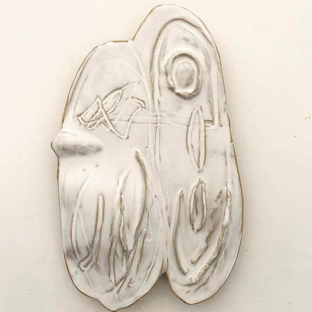 Inner Flight
Ceramics & glaze

40 * 55cm

#sandraruyssinck #personalstories #belgianartist #art #abstractart #minimalart 
#artislife #mixedmedtiaartist  #artist #artgallery #artcollector #minimalnftart 
#contemporaryartcollectors 
#decentralizedartclub 
#nftartist #minimalist